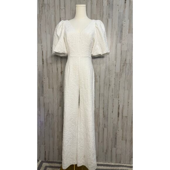 NWT Lilly Pulitzer White Jacquard Kirrabelle Short Sleeve Jumpsuit Size 00 - Picture 2 of 6